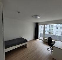 WG Zimmer in Neuhausen - 915,00&nbsp;EUR Kaltmiete, ca.&nbsp; 64,00&nbsp;m&sup2; in München (PLZ: 80636) Maxvorstadt