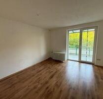 +++ Helle 2 Raumwohnung mit Balkon +++ - Bad Lauchstädt