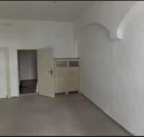 Teilsanierte 1,5 Zimmerwohnung - Nähe Obermarkt, frei ab 05.11.2025 - Freiberg