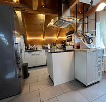 Loftähnliche Kuscheloase 1,5 ZKB für den Single - EBK und Kamin - Jesenwang