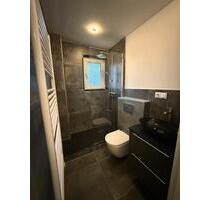 **Kernsanierte helle 3-Zimmer-Wohnung mit Balkon** in MG Zentrum - Mönchengladbach Nord