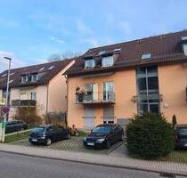 Charmante 1-Zimmer-Wohnung, Balkon und Tiefgaragenstellplatz 7129 - Leonberg