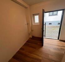 4 Zi Wohnung mit Terrasse - 950,00&nbsp;EUR Kaltmiete, ca.&nbsp; 115,00&nbsp;m&sup2; in Hadamar (PLZ: 65589)
