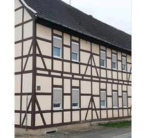 Doppelhaushälfte im Nessetal - 95.000,00 EUR Kaufpreis, in Drei Gleichen (PLZ: 99869)