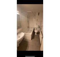 3 Raumwohnung (DG) - 610,00 EUR Kaltmiete, ca.  55,00 m² in Essen (PLZ: 45355) Stadtbezirk IV