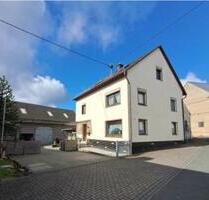 Haus mit Hof und großer Scheune zu verkaufen - Nassau
