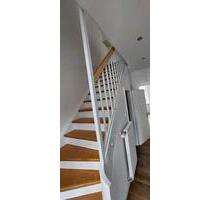 Haus (DHH) - 800,00 EUR Kaltmiete, ca.  80,00 m² in Annweiler am Trifels (PLZ: 76855)