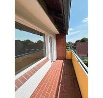 Lichtdurchflutet und mit Balkon! - Rendsburg