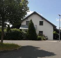 Einfamilienhaus mit Keller in idyllischer Lage - Külsheim