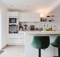 Komfort pur auf über 90 m²: Großzügige Dachgeschosswohnung mit Balkon, Ankleidezimmer & Stellplatz - Weyhe