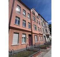 Gemütliche 2-Zimmer-Wohnung mit Balkon und Einbauküche – zentrale Lage fußläufig zum Bahnhof - Wittenberge