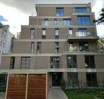 ERSTBEZUG! Schöne 3-Zi.-Whg. mit Einbauküche, großem Balkonen & Terrasse - Berlin Pankow