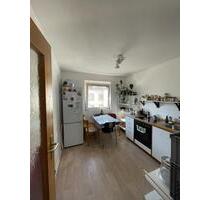 KA Süd 1 ZKB 2.OG ca. 30 m² zum 01.10.2025 350 € zzgl. 75 € NK - Karlsruhe Südstadt