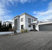 Modernes Einfamilienhaus mit großem Garten und weitem Ausblick - Gaildorf