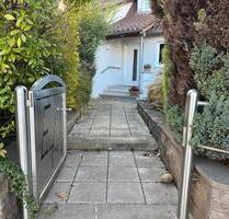 Ankommen & Wohlfühlen: Großzügiges Einfamilienhaus mit Kachelofen - Ludwigsburg Oßweil