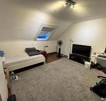 geräumiges WG-Zimmer mit Blick über Ossweil zu vermieten - Ludwigsburg Oßweil