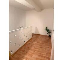 Wohnung in Kirchheimbolanden - 800,00 EUR Kaltmiete, ca.  90,00 m² in Kirchheimbolanden (PLZ: 67292)