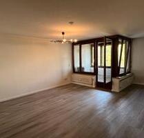 Schöne 1-Zimmer-Wohnung mit Balkon ab September zu vermieten! - Ludwigsburg Eglosheim