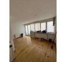 100qm 2,5 Zimmer Wohnung - 750,00 EUR Kaltmiete, in Gelsenkirchen (PLZ: 45879)