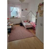 Helle 3 Zimmerwohnung mit Balkon - Arnstein