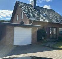 Freistehendes Einfamilienhaus mit Garten in zentraler Lage - Lübbecke