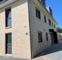 ERSTBEZUGLETZTE CHANCE 3-Zimmer Neubauwohnung DG li. Balkon - Achim