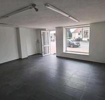 Laden Geschäft Gewerberaum - 600,00 EUR Kaltmiete, ca.  30,00 m² in Vilsbiburg (PLZ: 84137)