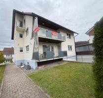 Helle 3-Zimmer-Wohnung mit Balkon, Garten & Einbauküche in Nendin - Tuttlingen