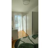 1,5 Schön helle Wohnung - 1.350,00 EUR Kaltmiete, in Berlin (PLZ: 13055) Lichtenberg