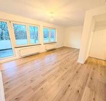 **Frisch renoviert: +neuer Laminat +weiße Wände +neues Tageslichtbad +2 Balkone** - Marl Alt-Marl