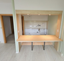 Charmante 2-Zimmer-Wohnung mit Balkon in Halle, auf Wunsch EBK - Halle (Saale) Silberhöhe