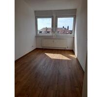 Dachgeschosswohnung - 500,00 EUR Kaltmiete, ca.  45,60 m² in Leipzig (PLZ: 04279) Süd