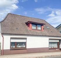 Wohnhaus in Hennstedt Dithmarschen 300 qm Wohnfläche Fernwärme