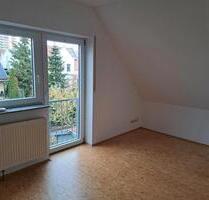 Schöne 3 Zimmer Dachgeschosswohnung - Rottendorf