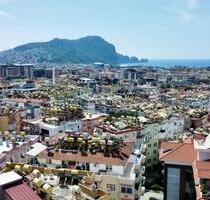 CEBİ SİTESİ – GERÄUMIGE 3-ZIMMERWOHNUNG MIT POOL UND MEERESNÄHE IN ALANYA-KIZLARPINARI - Osann-Monzel