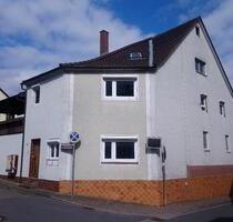 Haus mit Scheune und Garten in CollenbergFechenbach