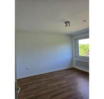 Schöne 3,5 Raumwohnung mit Balkon ab 1.6.25 zu vermieten! - Duisburg Beeck
