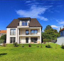 Erstbezug nach Sanierung mit Balkon: Stilvolle 3,5-Zimmer-Erdgesc - Ingolstadt Münchener Straße