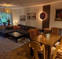 Großzügige 4-Zimmer-Wohnung mit zwei Balkonen und Stellplatz - Viernheim