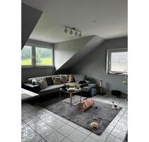 3 Zimmer Dachgeschosswohnung in Volkesfeld mit Terrasse, Garage - Weibern