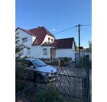 Solide Doppelhaushälfte mit 4 Zimmern in Staßfurt