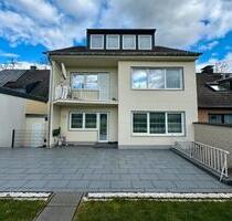 Moderne und helle DG Mietswohnung in Meckenheim - Wachtberg