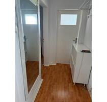 Gemütliche 2-Zimmer-Wohnung, zentral und ruhig gelegen - Halle