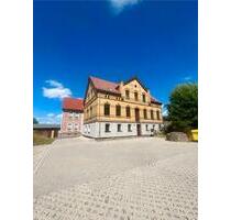 Charmante 2 Zimmer Wohnung mit EBK in Meisberg - Mansfeld