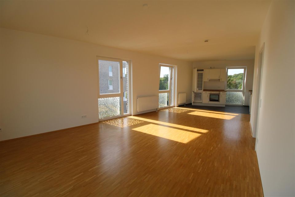 **Verfügbar ab 01.06.2024 - Moderne Wohnung, viel Licht + Einbauküche + Balkon** - Hannover Buchholz-Kleefeld