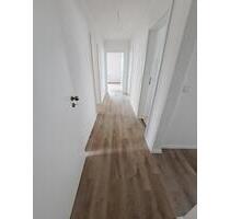 Neu renovierte 3-Zimmerwohnung zu vermieten, Nähe Rhedaer Straße - Gütersloh