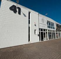 Helle freundliche Gewerbefläche, Lager, Büro, Eventlocation - Oyten