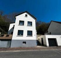Sofort beziehbares Einfamilienhaus im Mischgebiet - Runkel