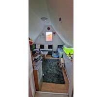 Eine Dachgeschosswohnung einem Zimmer. - Metzingen