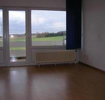 Schöne und helle 1-Zimmerwohnung mit Balkon und separater Küche - Maintal